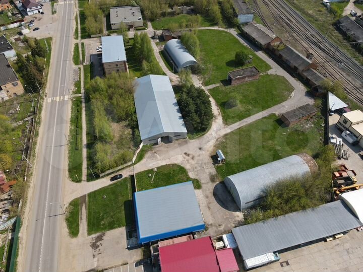 Территория базы с офисным зданием на 1116.8 м²