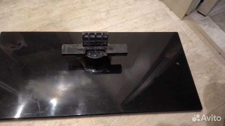 Подставка для телевизора