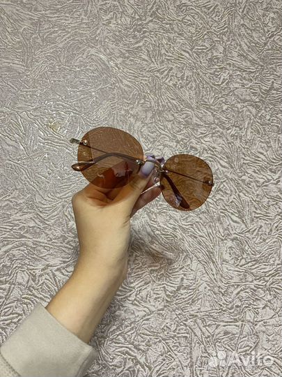 Солнцезащитные очки