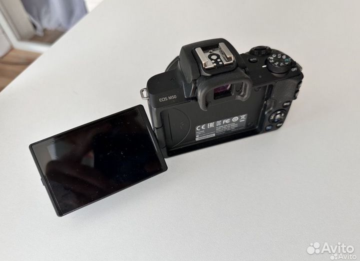 Фотоаппарат canon m50