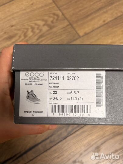 Кроссовки ecco 23