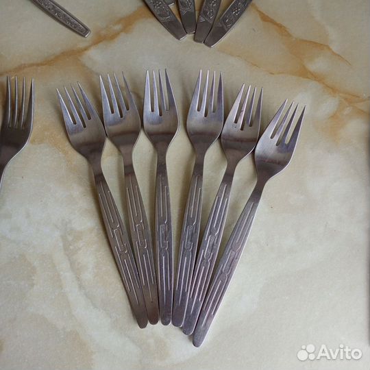 Столовые приборы