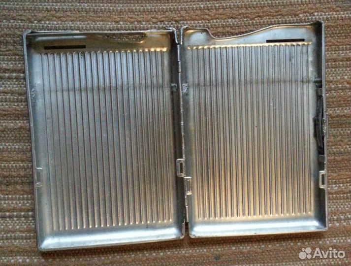 Портсигары б/у, мундштук, обуви.ложка