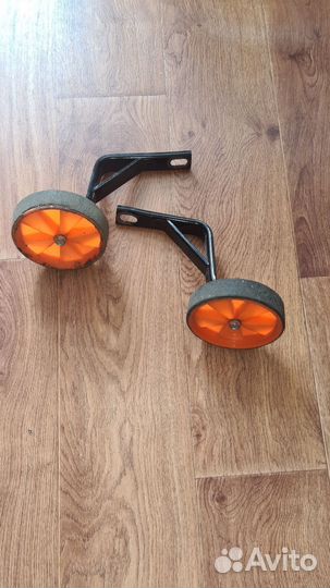 Колёса боковые на детский велосипед