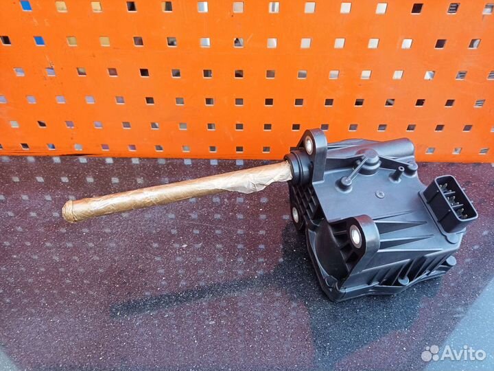 Активатор блокировки Toyota Hilux