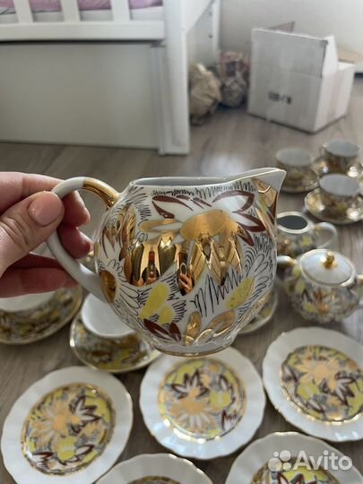 Предмеьы из Сервиза золотые ромашки лфз