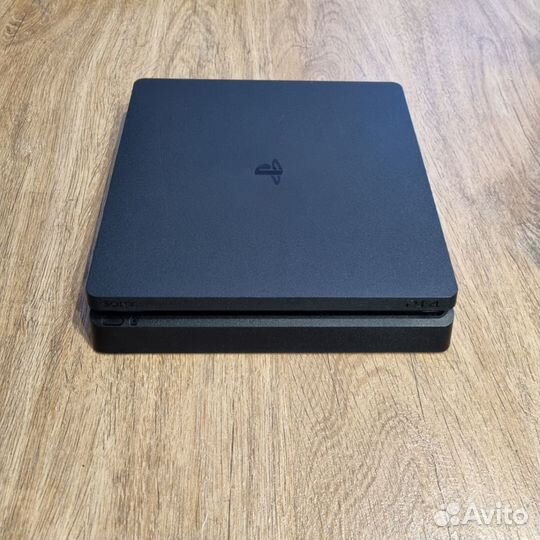 Sony Playstation 4 Slim