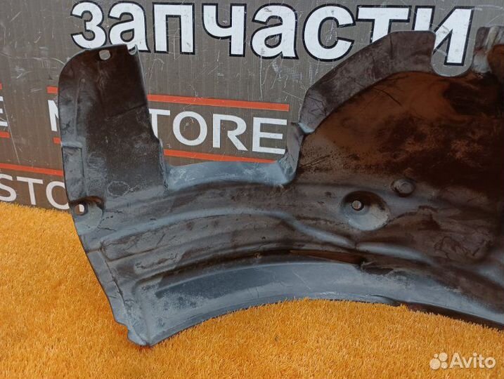 Подкрылок передний правый Bmw 3-Series E90 N52B25A