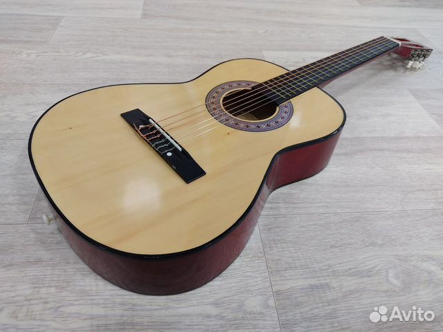 Классическая гитара уменьшенная