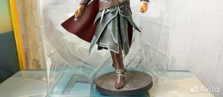 Assassin s creed фигурка
