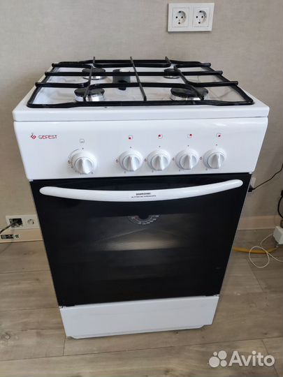 Газовая плита новая