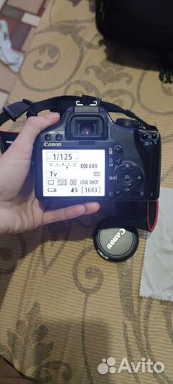 Зеркальный фотоаппарат Nicon 450D