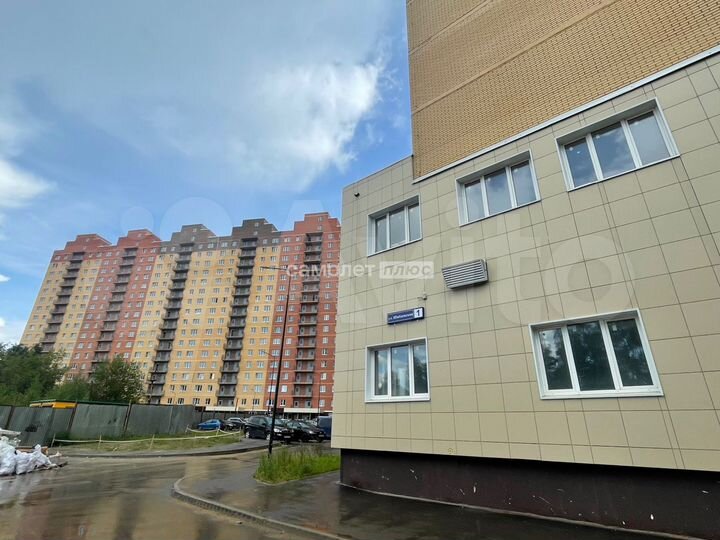 2-к. квартира, 66,7 м², 10/17 эт.