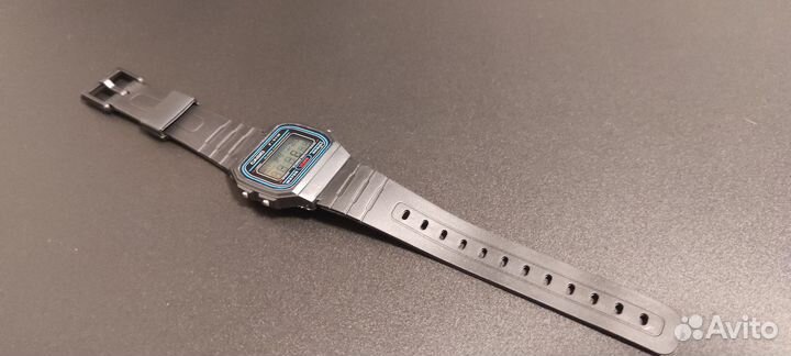 Электронные часы casio