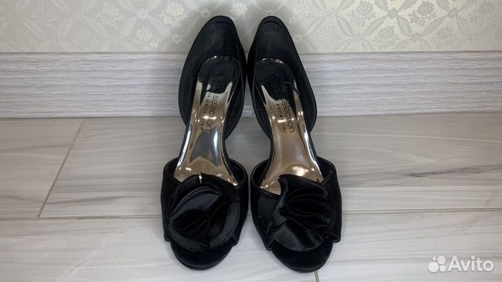 Босоножки тканевые 40 размер