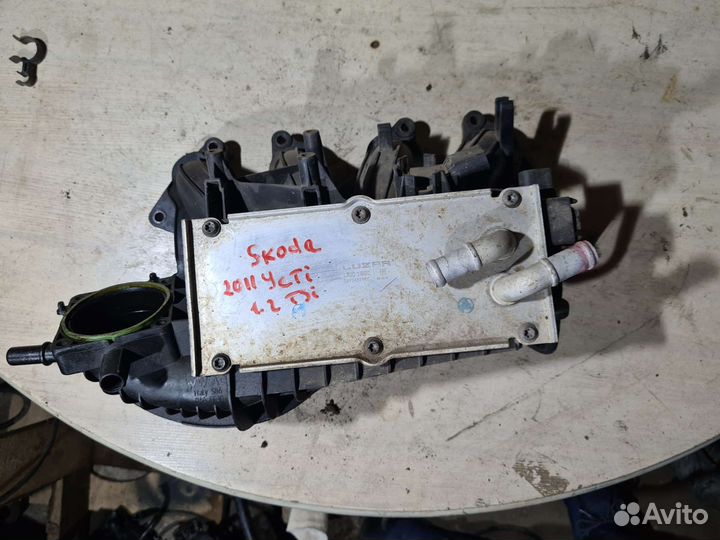 Впускной коллектор Skoda Yeti 1.2