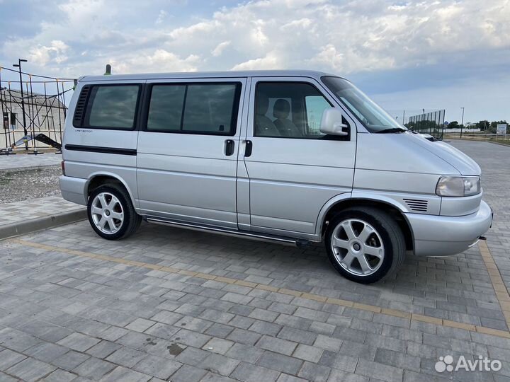 Volkswagen Caravelle 2.5 МТ, 2001, 320 000 км