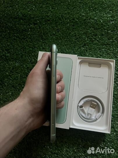iPhone 11, 64 ГБ