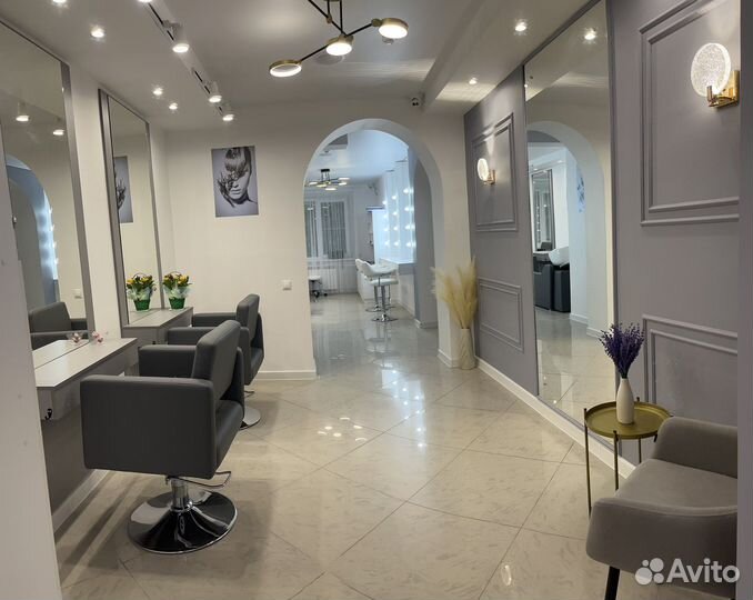 Аренда кресло парикмахера, визажиста, бровиста