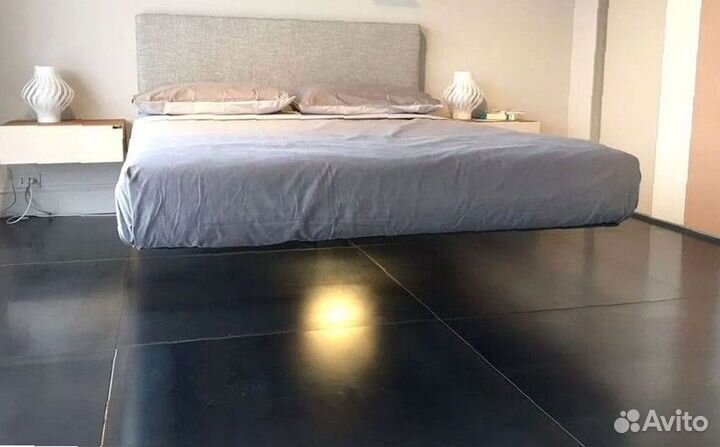 Кровать парящая двуспальная мягкая