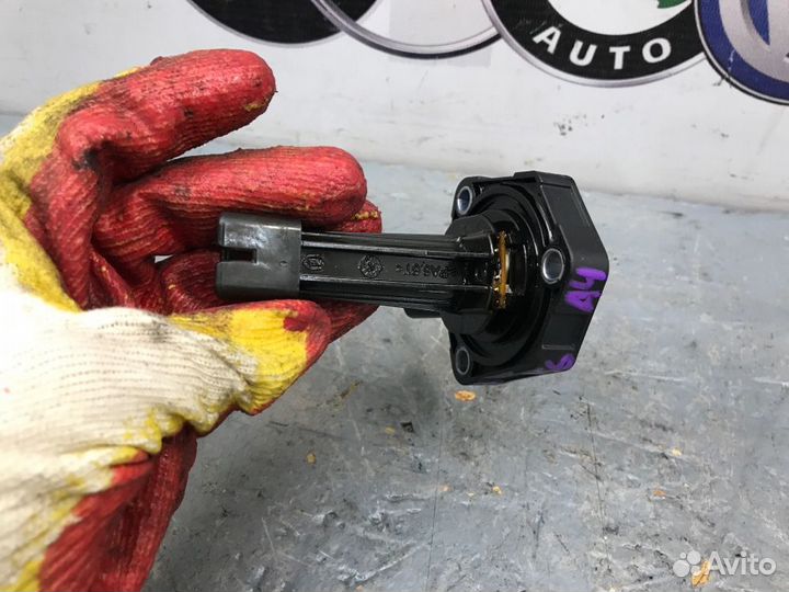 Датчик уровня масла Audi A4 B8 1.8 cabb 2008