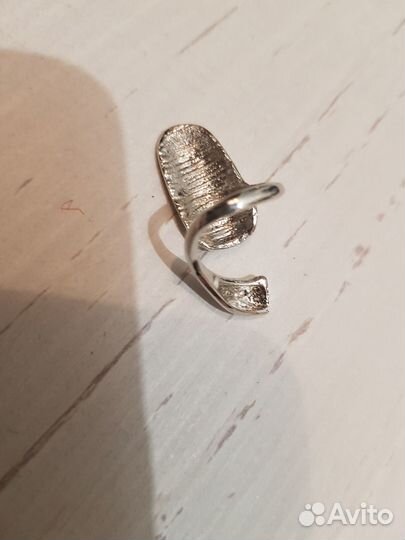 Аксессуар на палец