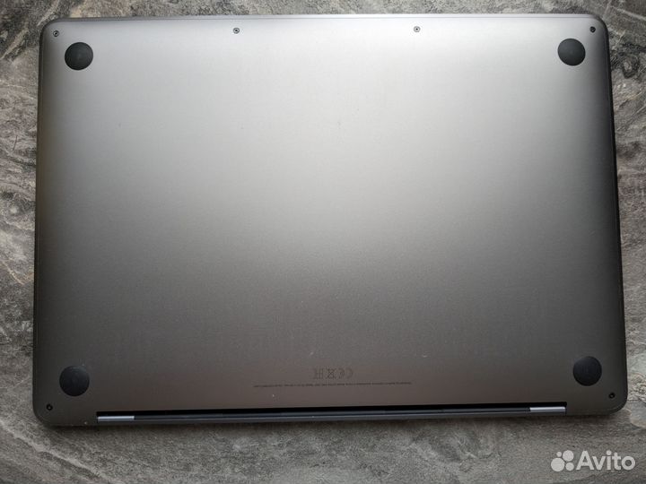 Apple MacBook Pro 13 2019 Touchbar