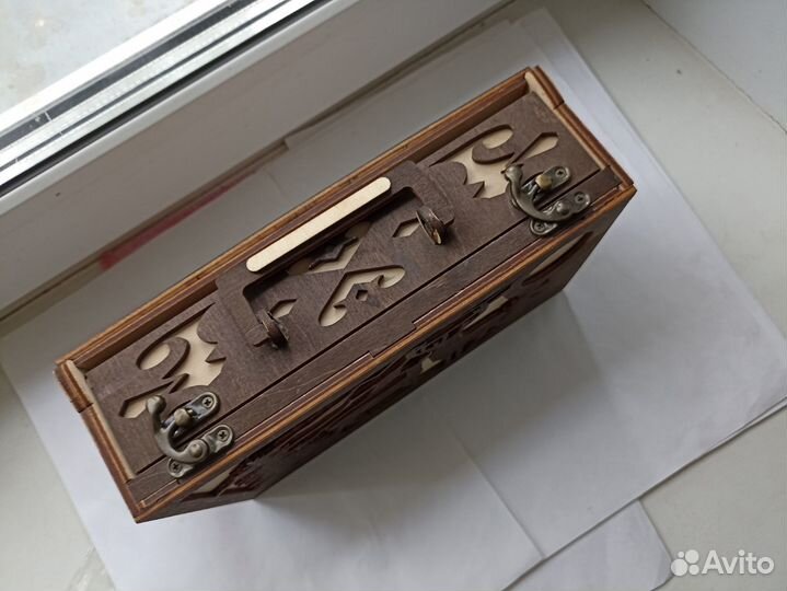 Шкатулка сундучок резьба Олени