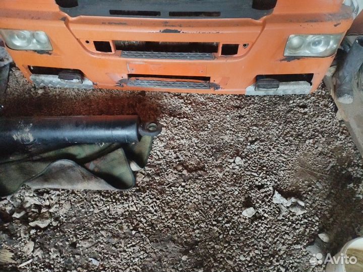 Бампер на камаз 6520