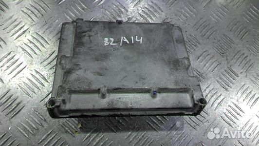 Блок управления двигателем volvo V50 MW (82A14PF01