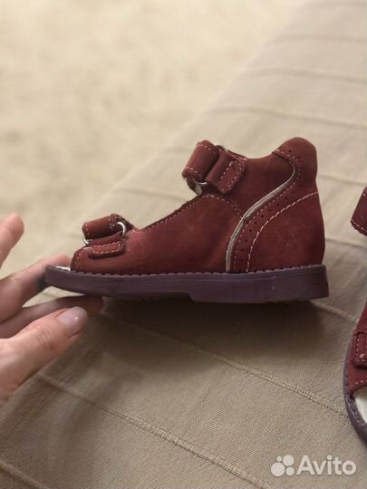 Босоножки для девочки