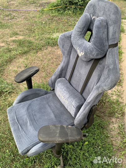 Компьютерное кресло Zombie Viking Knight