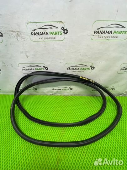 Уплотнитель двери передний левый Renault Koleos