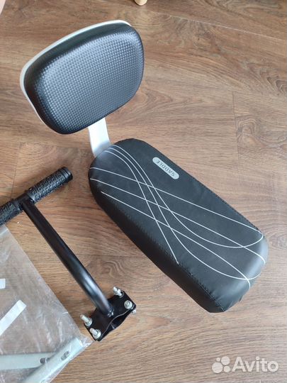 Сиденье на багажник велосипеда