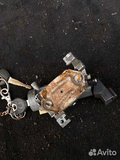 Замок зажигания mazda 626 GE