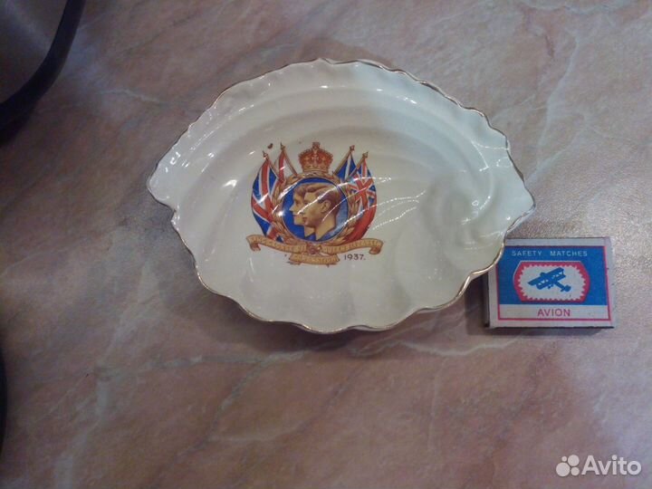 Тарелка фарфоровая английская 1937 год