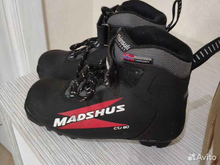 Лыжные ботинки детские 34р-р