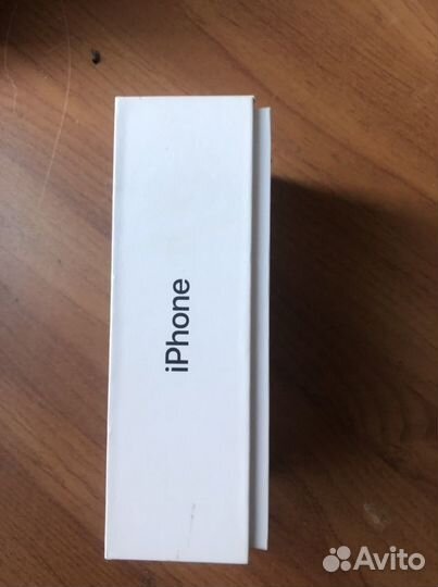 Коробка от iPhone 7