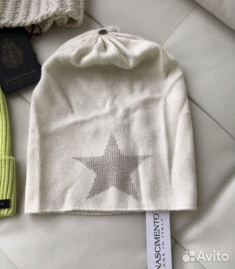 Новые модные шапочки со стразами Италия