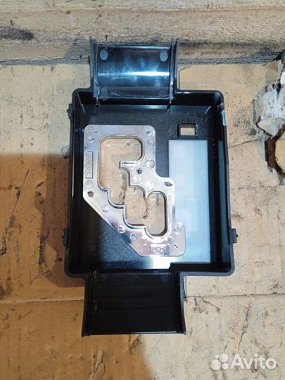 Рамка селектора АКПП Toyota Land Cruiser 200 4.5л