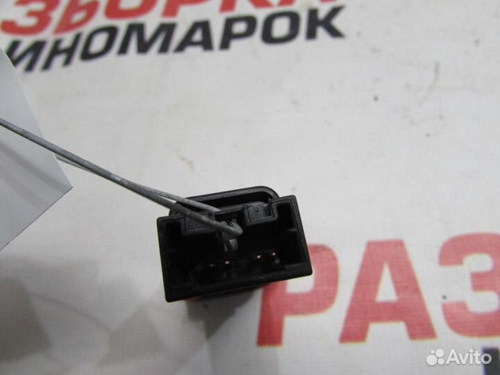 Кнопка аварийной сигнализации для Hyundai Sonata 6