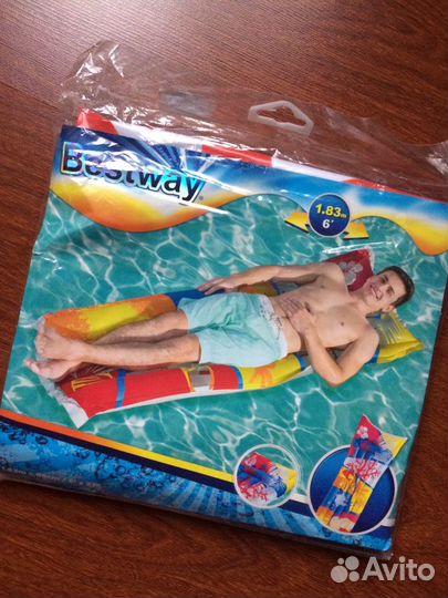 Надувной матрас для плавания