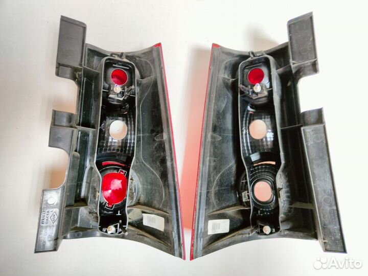 Фонарь задний LADA Largus 8200864612; 8200864610