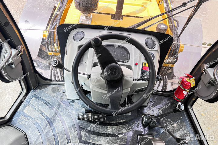 Экскаватор-погрузчик Runmax SE460R, 2023