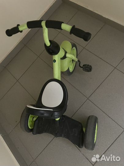 Детский велосипед трех колесный