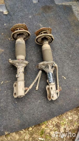 Амортизатор передний Хендай Акцент