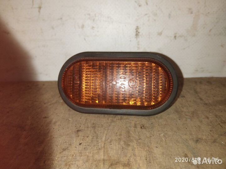 Поворотник в крыле Renault Megane 1 1996-1999