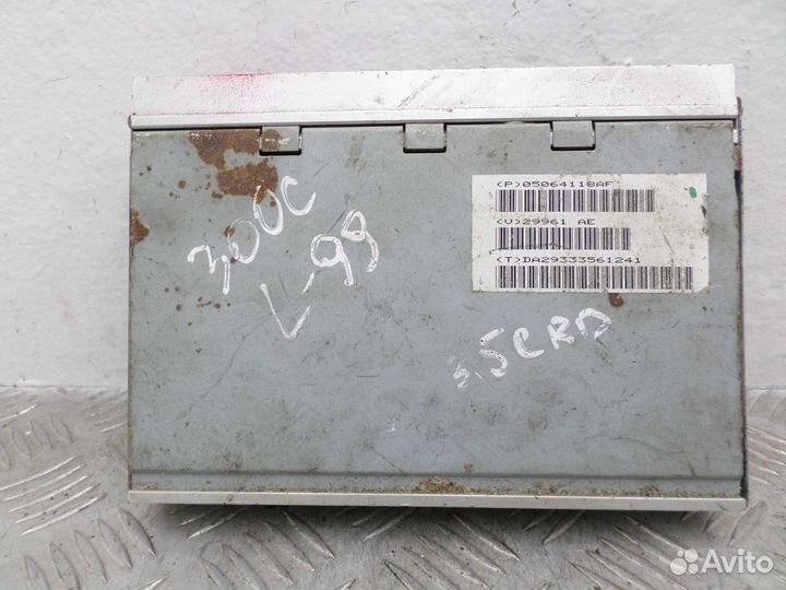 Усилитель звука Chrysler 300C 1 P05064118AF