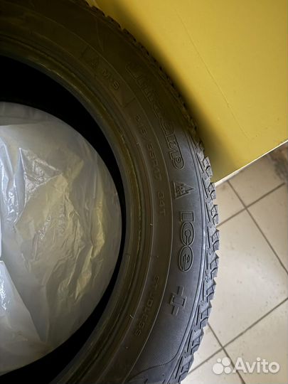 Goodyear UltraGrip Ice+ 215/55 R17 94