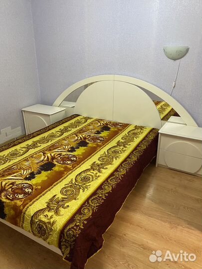 Кровать